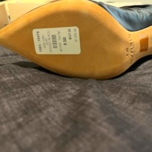 Size 8 women boots black